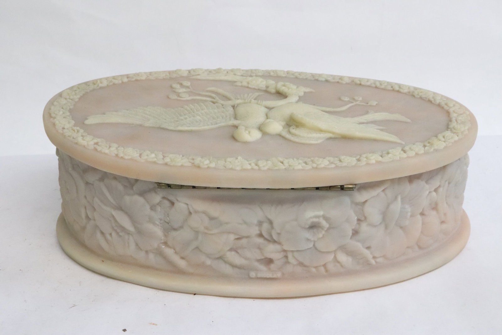Beautiful incolay box - 5