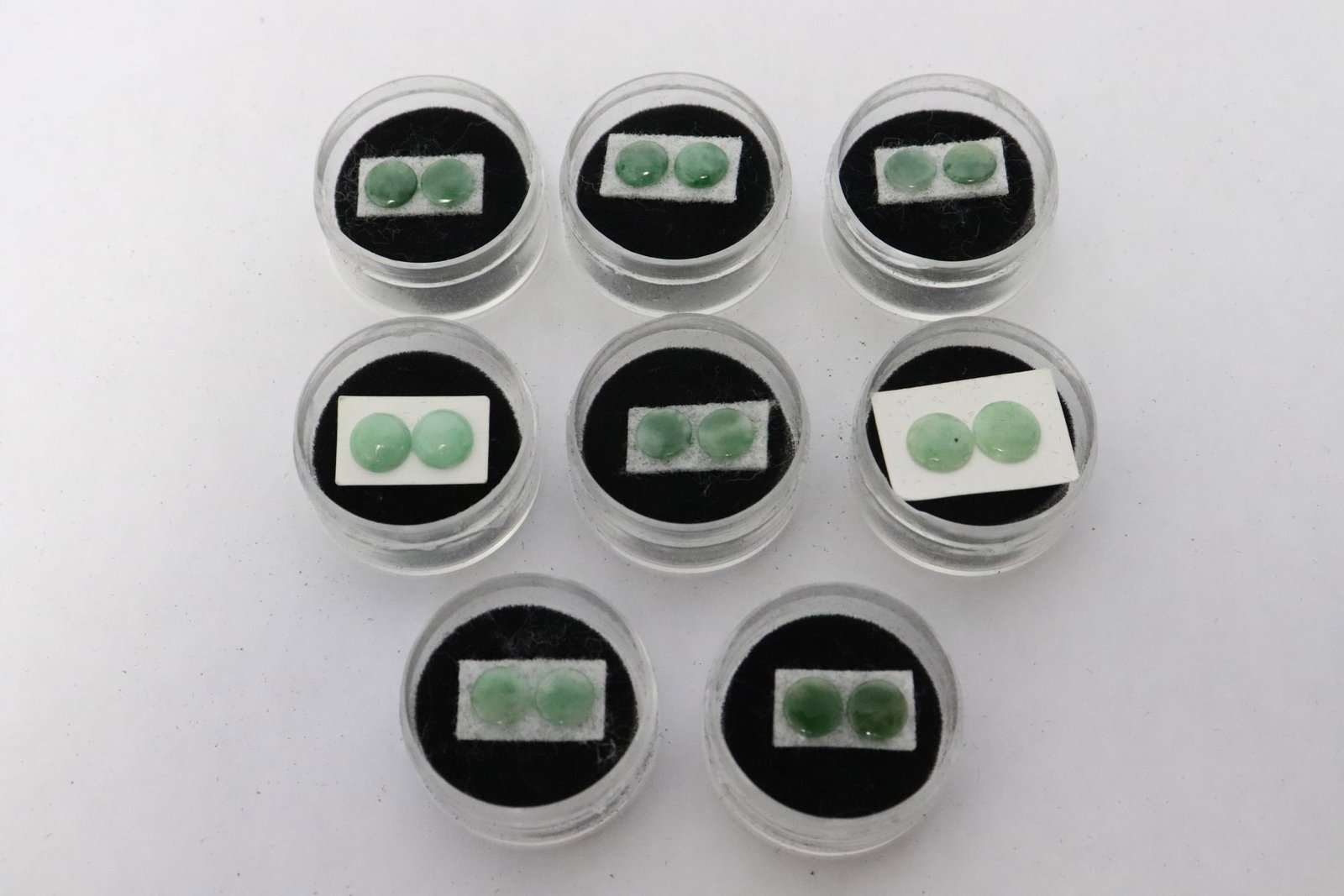 8 pairs of natural apple green jadeite cabochon: 8 pairs of natural apple green jadeite cabochon, each measures approx. 7.0 - 8.5mm diameter