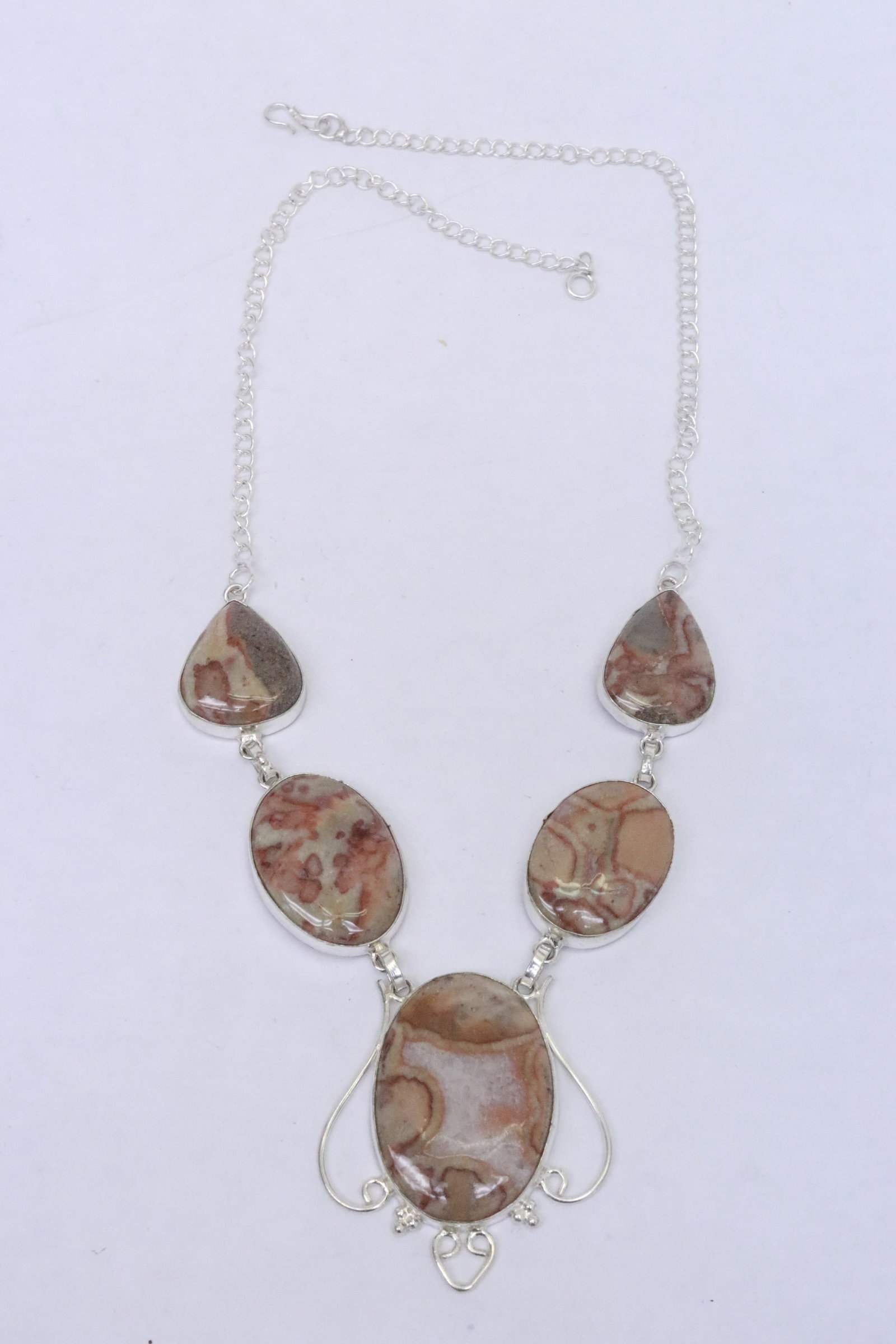 Sterling necklace with semiprecious stones: Sterling necklace with semiprecious stones, wt. 53.7gm, 21.8"L