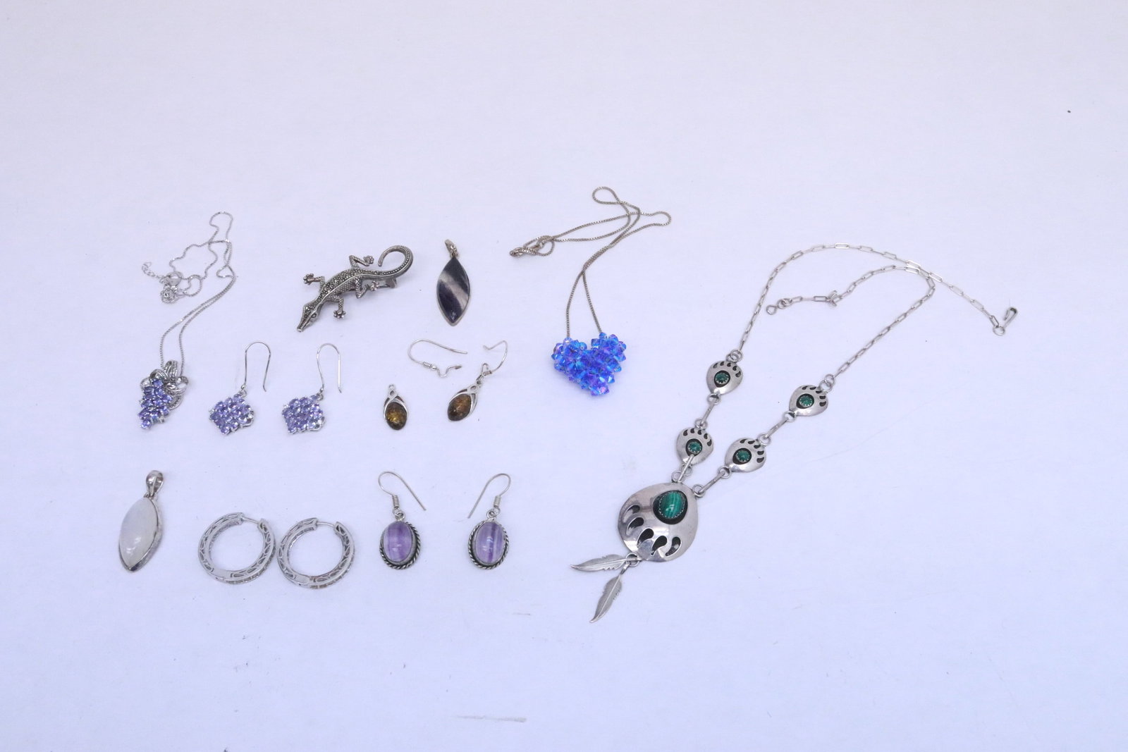 Lot of sterling necklaces, earrings, pendants: Lot of sterling necklaces (17.6"L - 19.8"L), earrings, pendants (0.8"x0.35"x0.18" - 1.5"x0.6"x0.25"), total wt. 71gm