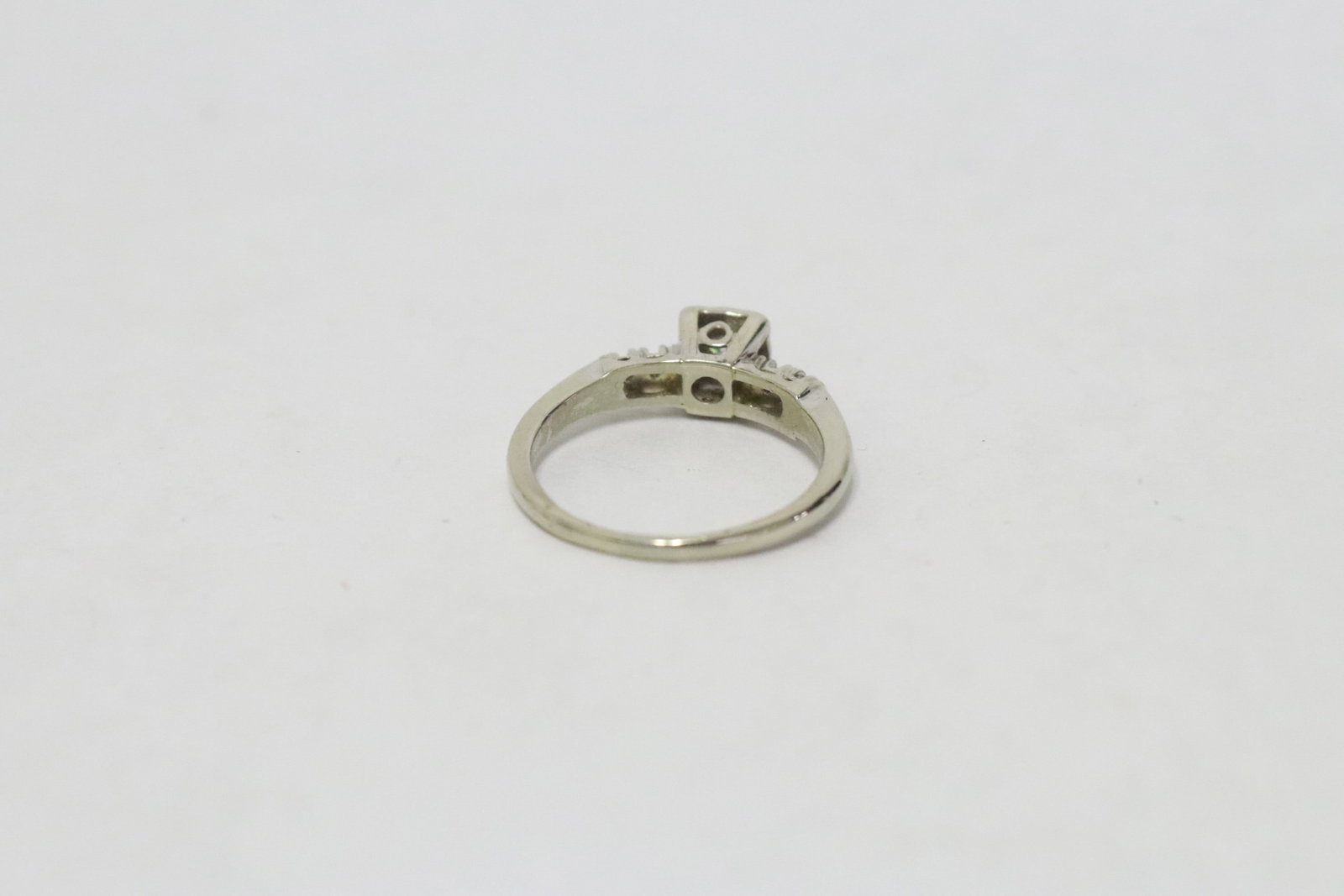 14K W/G diamond ring - 3