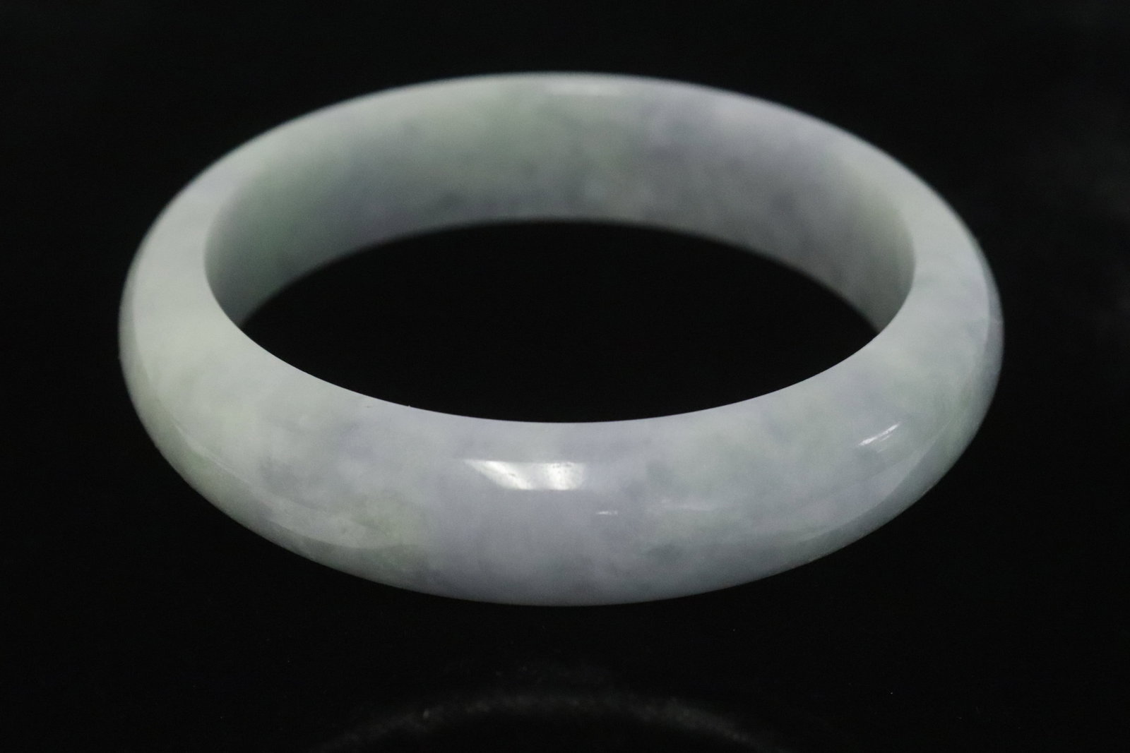 Fine jadeite bangle (1 of 6)