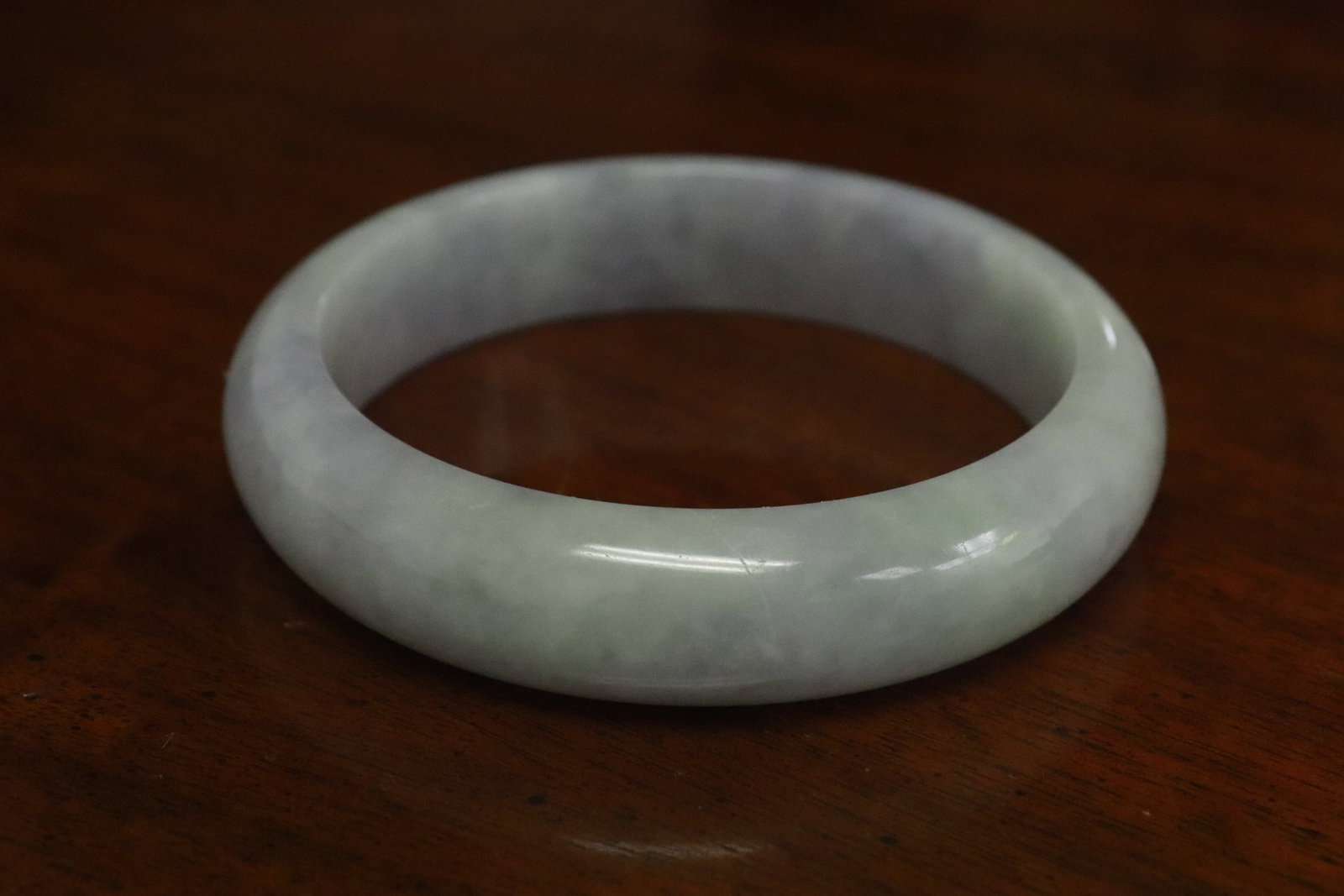 Fine jadeite bangle - 4