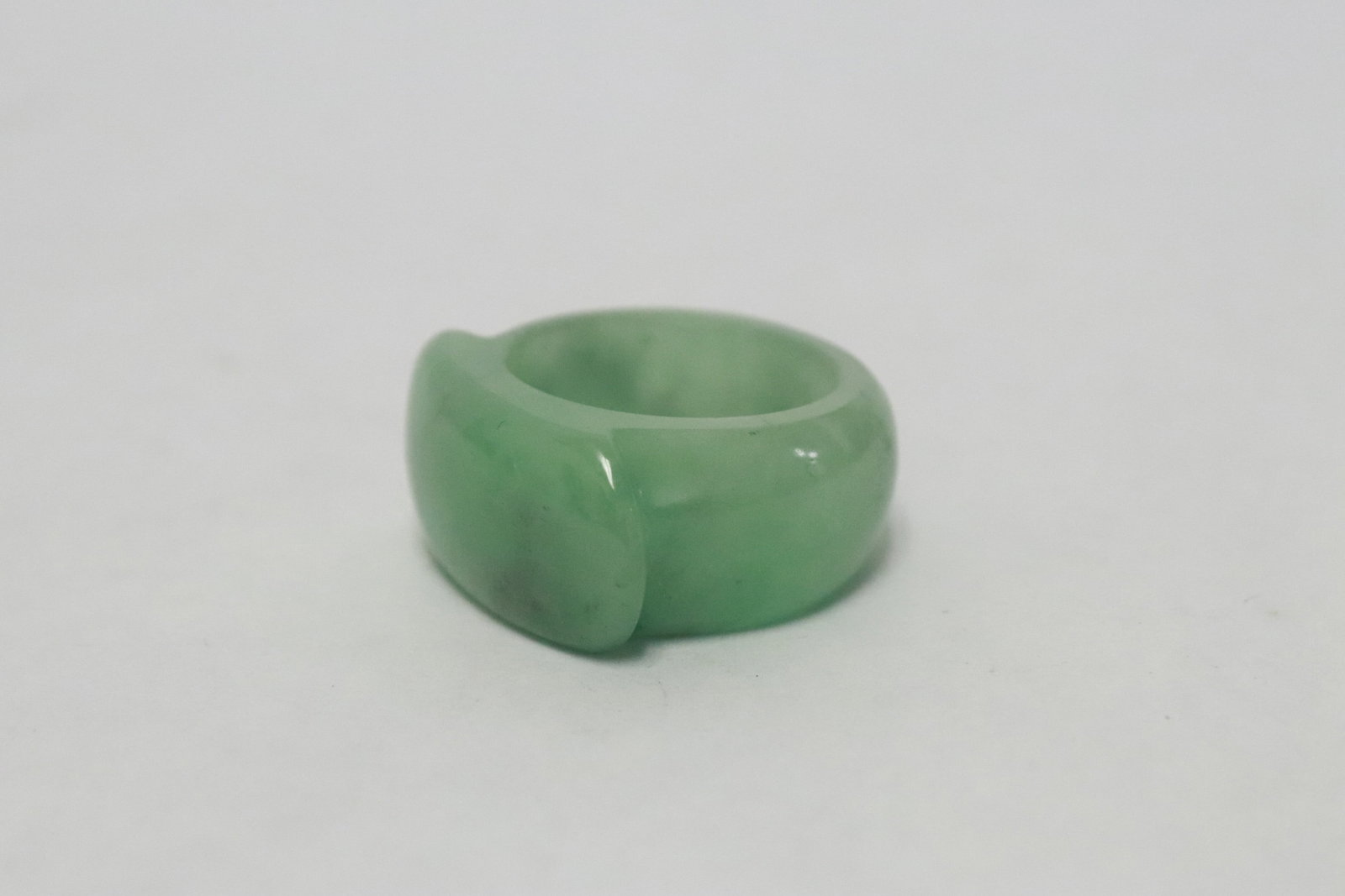 A jadeite bangle ring - 2