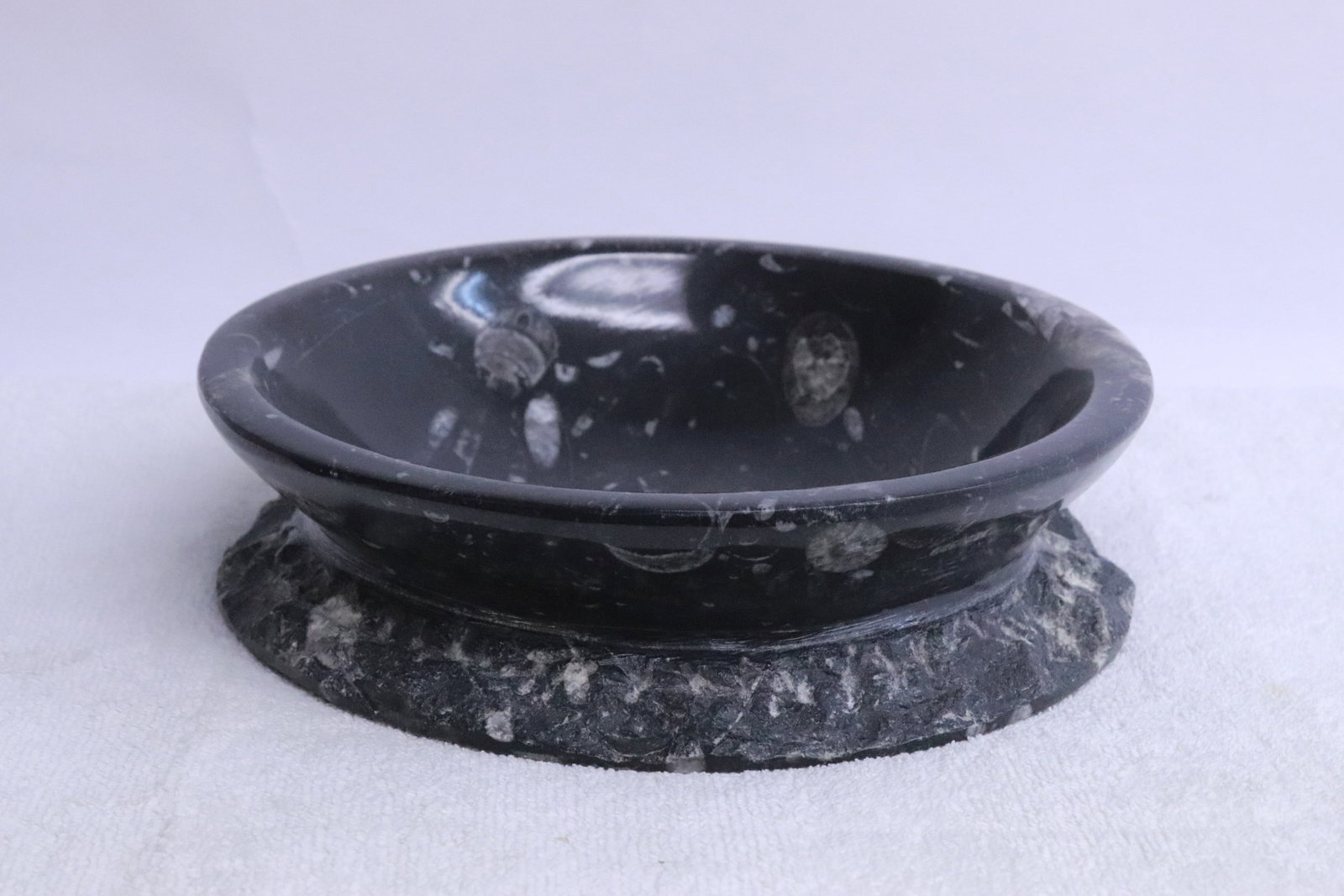 A fossil stone bowl: A fossil stone bowl, 2.15"x7.8"dia