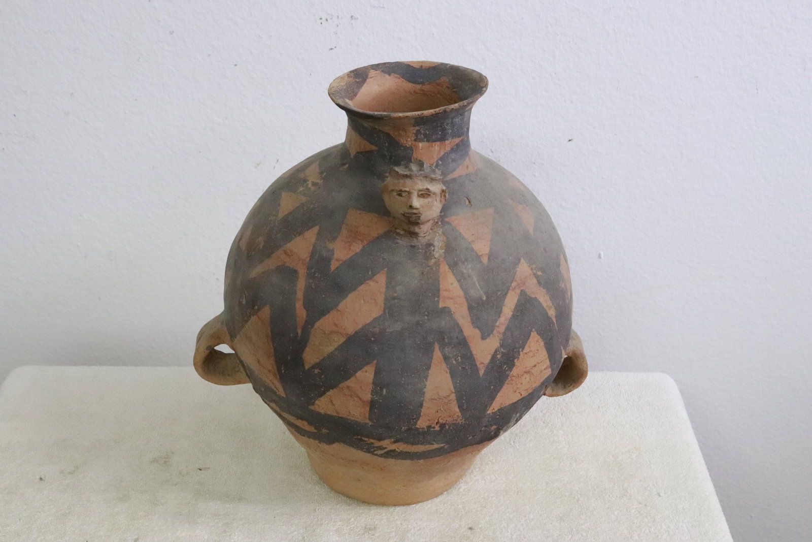 Chinese earthenware jar (1 of 6)
