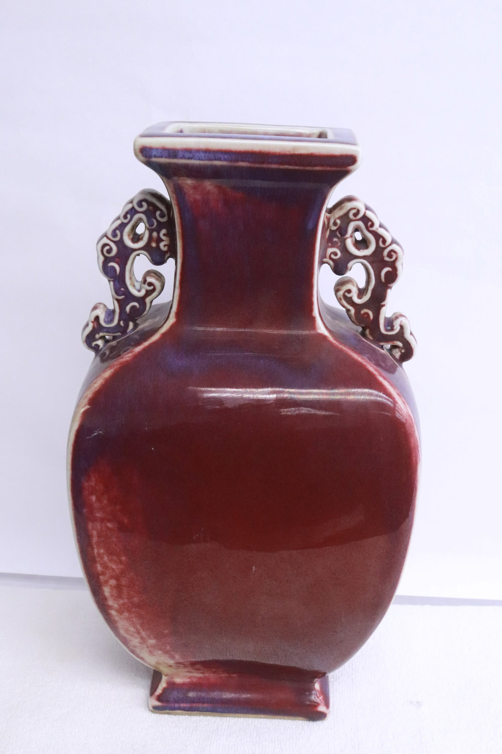 Large Chinese flambe porcelain vase: Large Chinese flambe porcelain vase, 13.6"x7.6"x5.65"