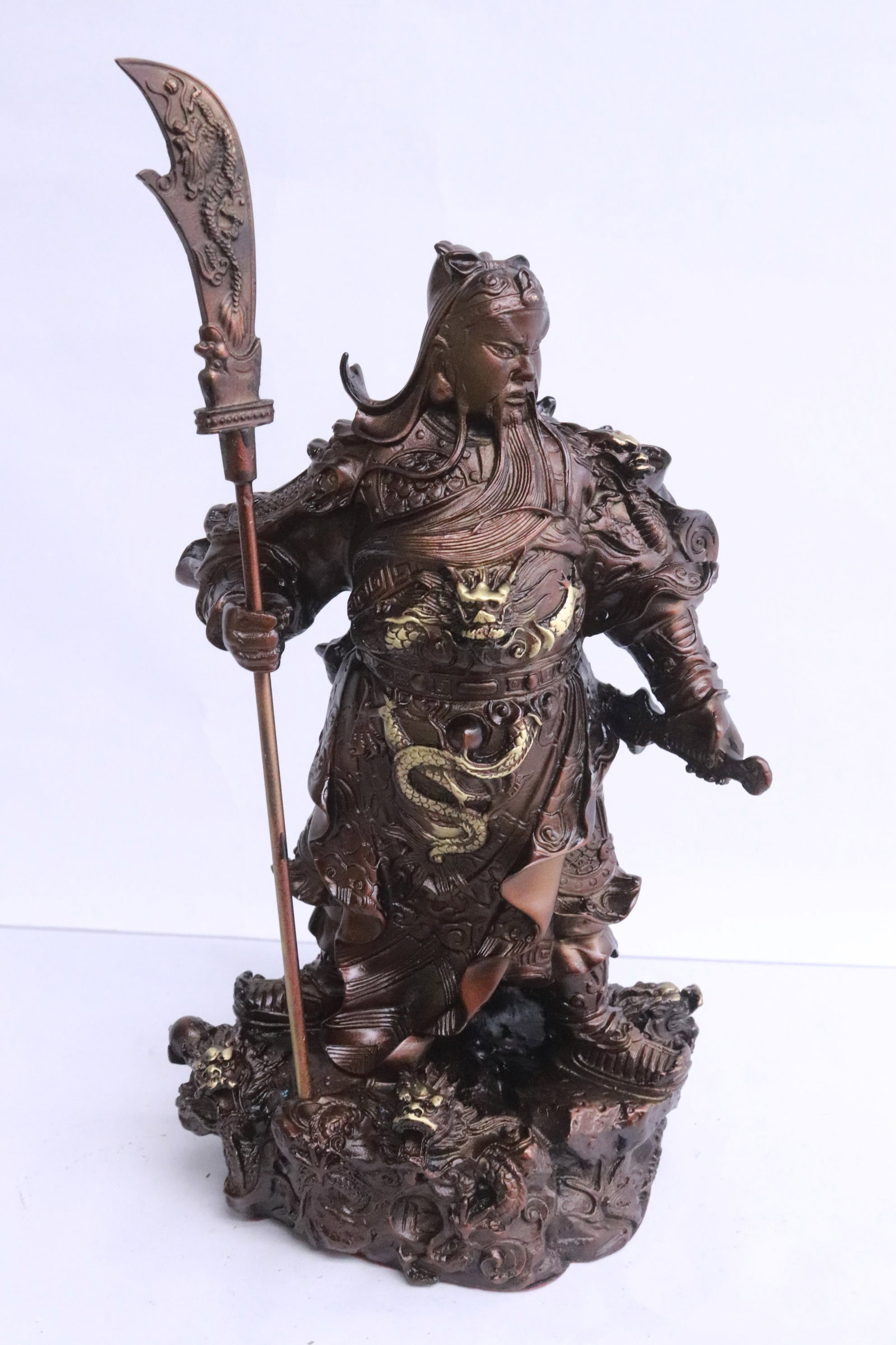 Chinese bronze/ copper sculpture of warrior: Chinese bronze/ copper sculpture of warrior, 10.3"H