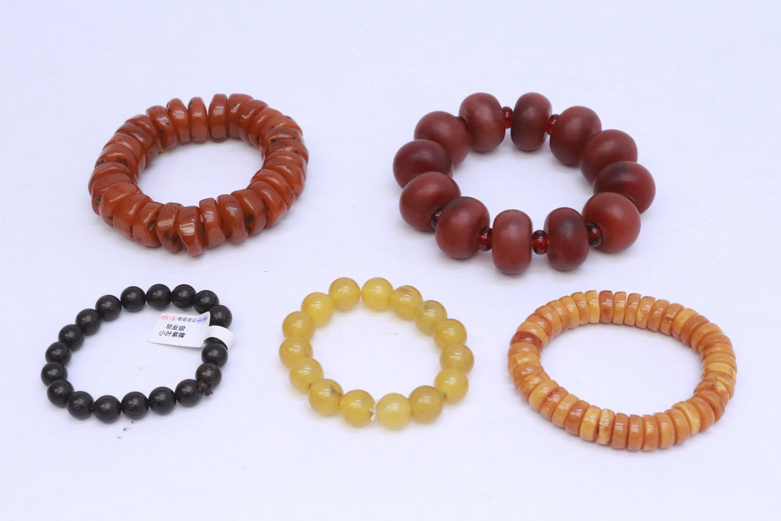 5 bracelets: 5 bracelets (beads:0.35"x0.35"dia - 0.63"x0.9"dia)