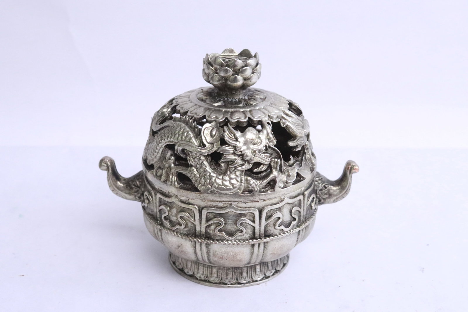 A white bronze covered censer: A white bronze covered censer, 3.4"x4"x2.8"