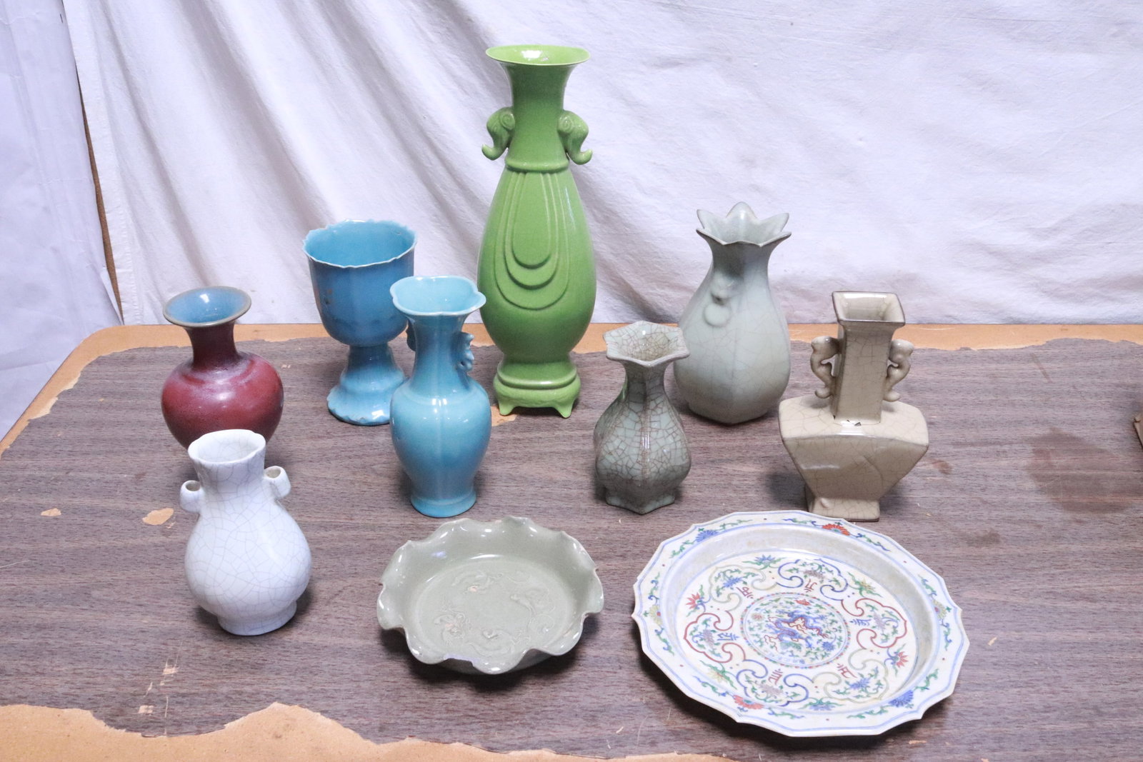 Lot of misc. porcelain, damages: Lot of misc. porcelain, damages, 7.1"x3.8"x4.3" - 16.15"x3.8"x5.2"