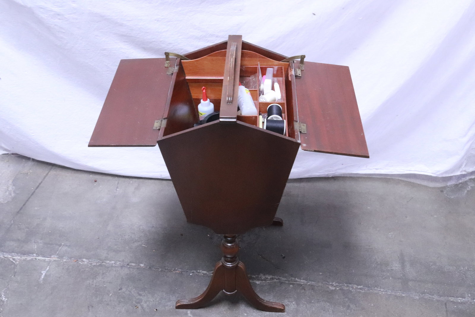 Mahogany sewing stand with content (1 of 5)