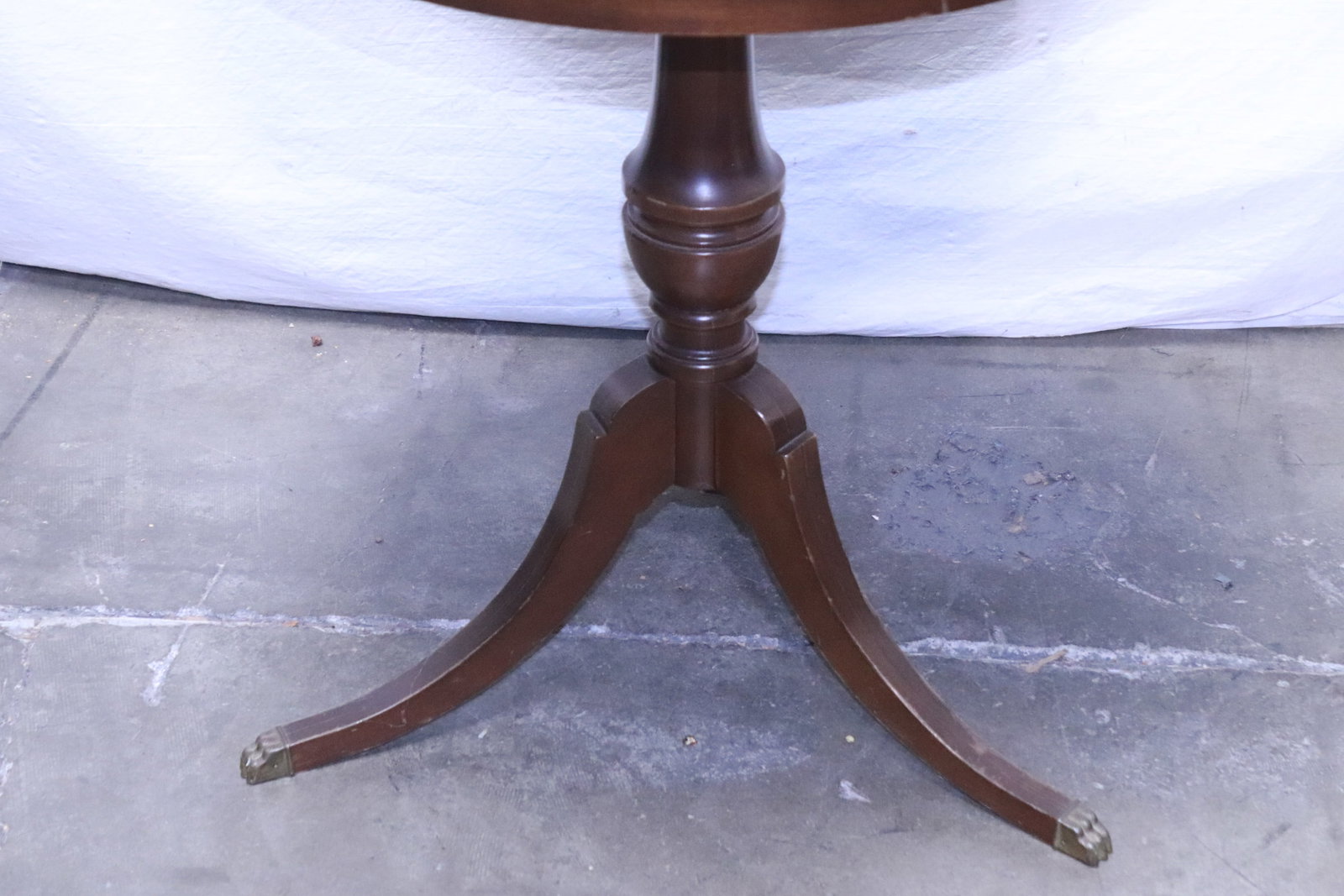 Mahogany round tripod side table - 3