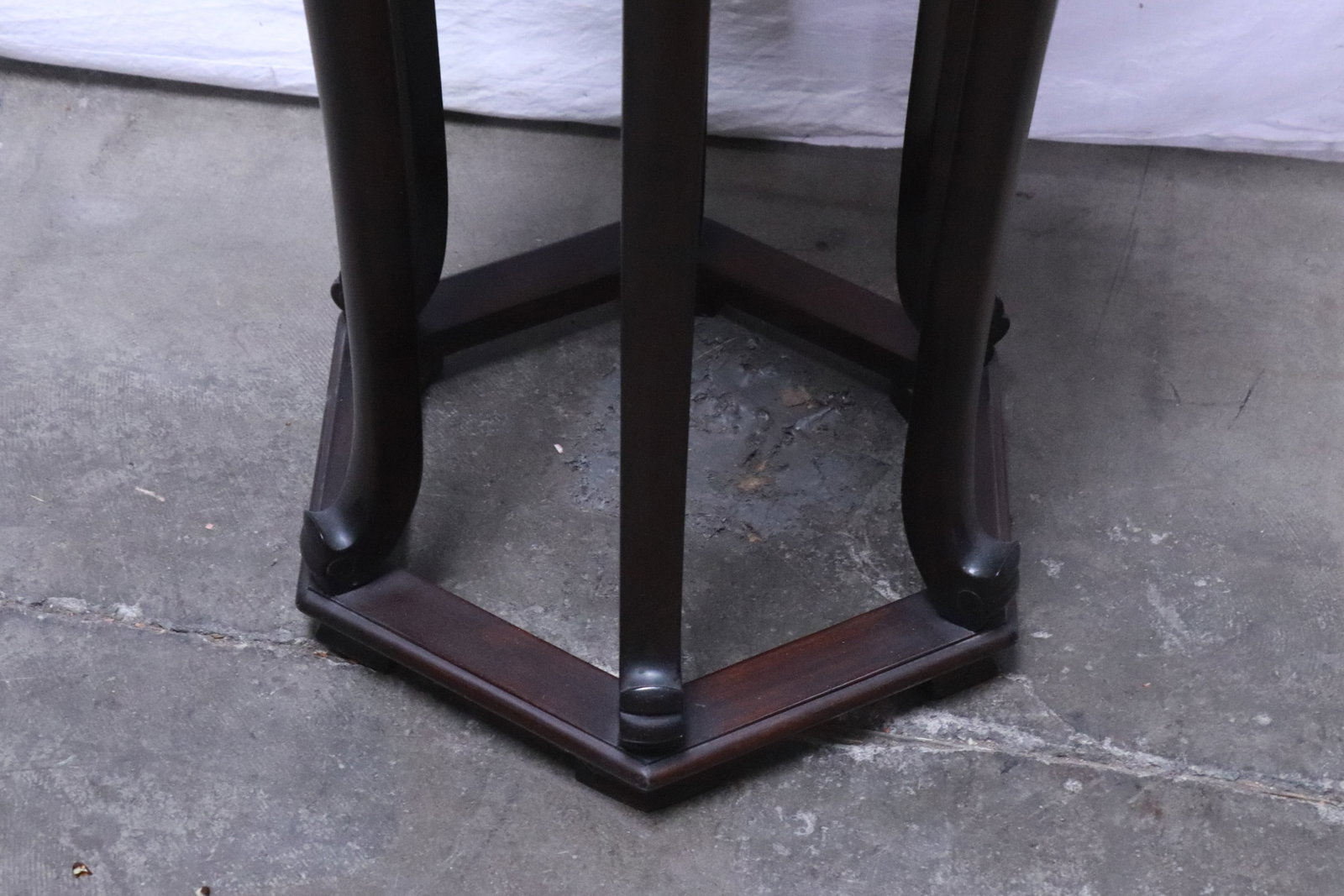 Fine rosewood hexagonal stand - 3