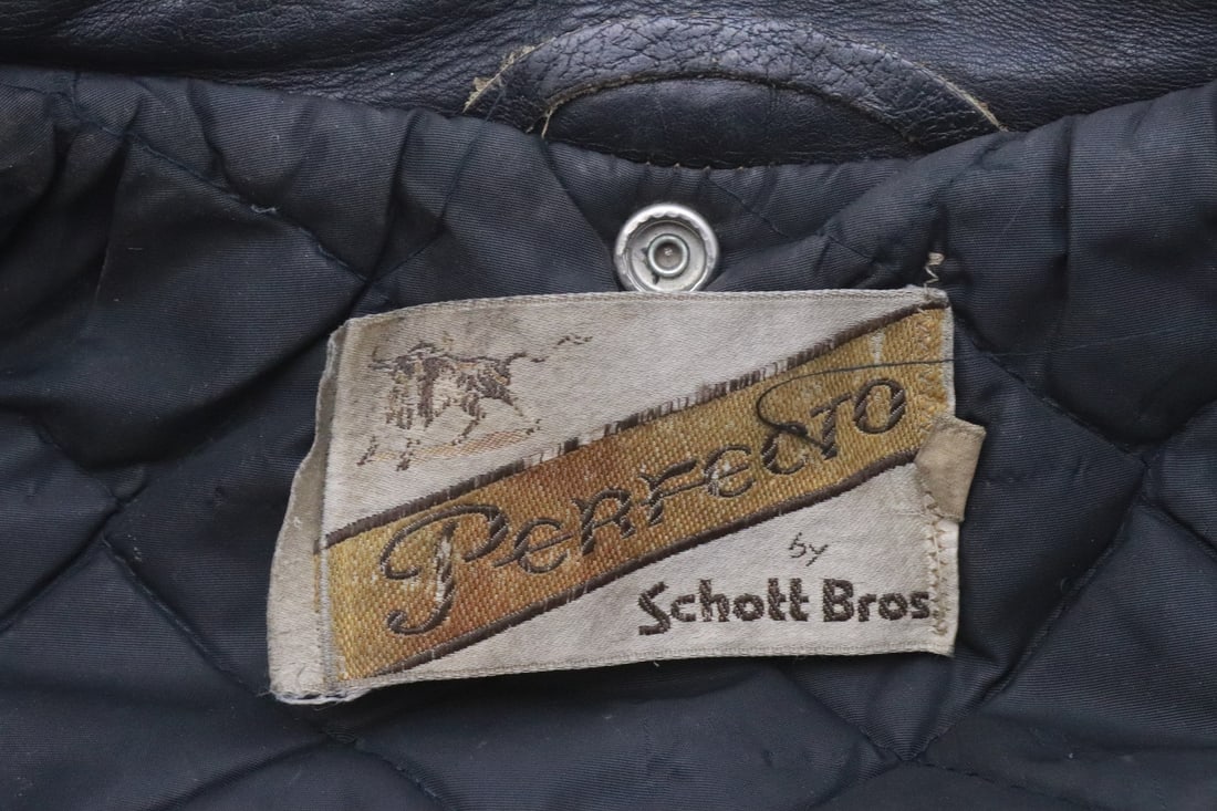 2 lady's leather jacket - 12