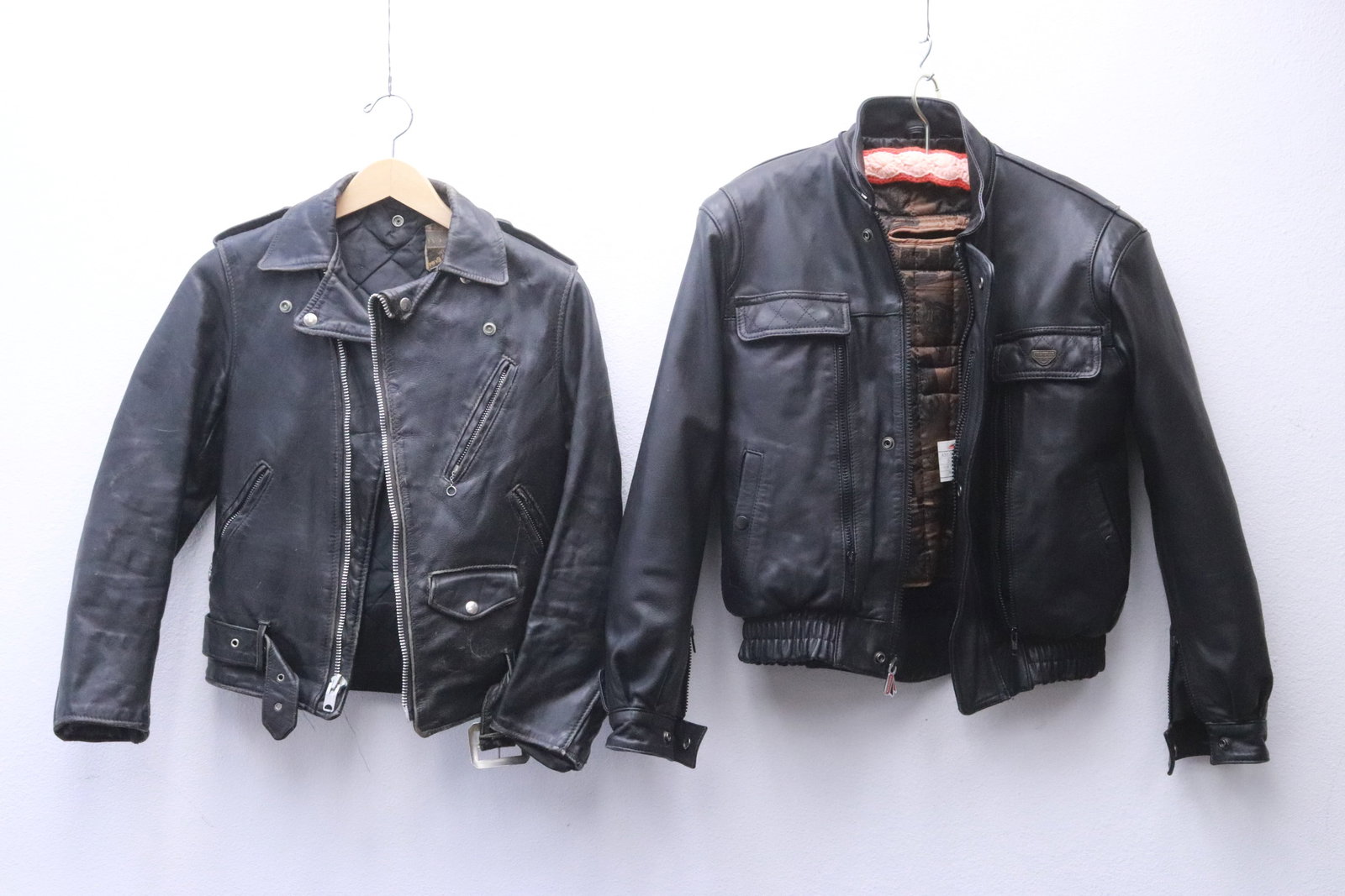 2 lady's leather jacket: 2 lady's leather jacket, size 42