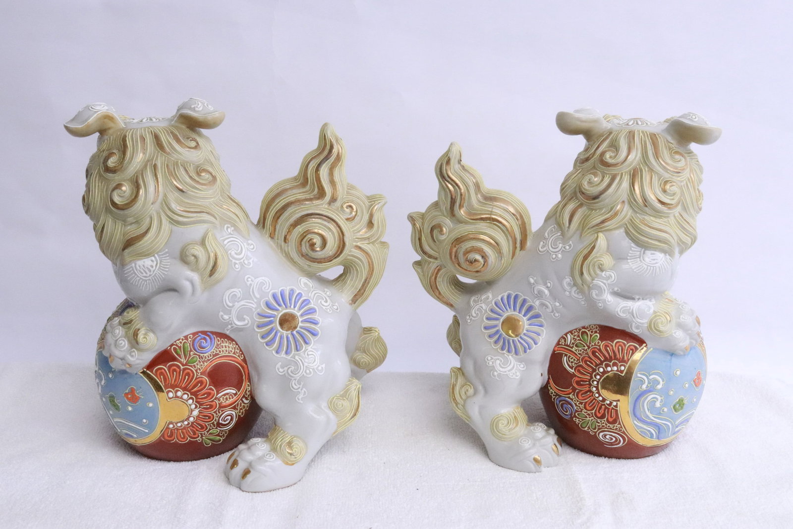 2 Japanese kutani fulions - 3