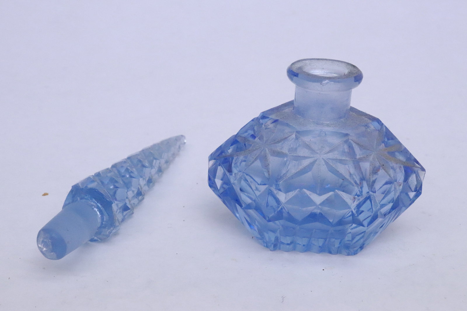 2 Czech perfume bottles - 5