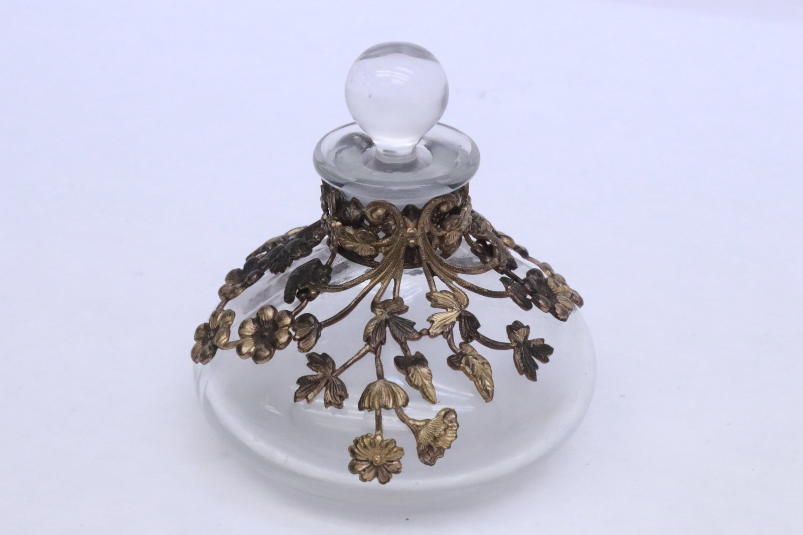 6 fancy perfume bottles - 3