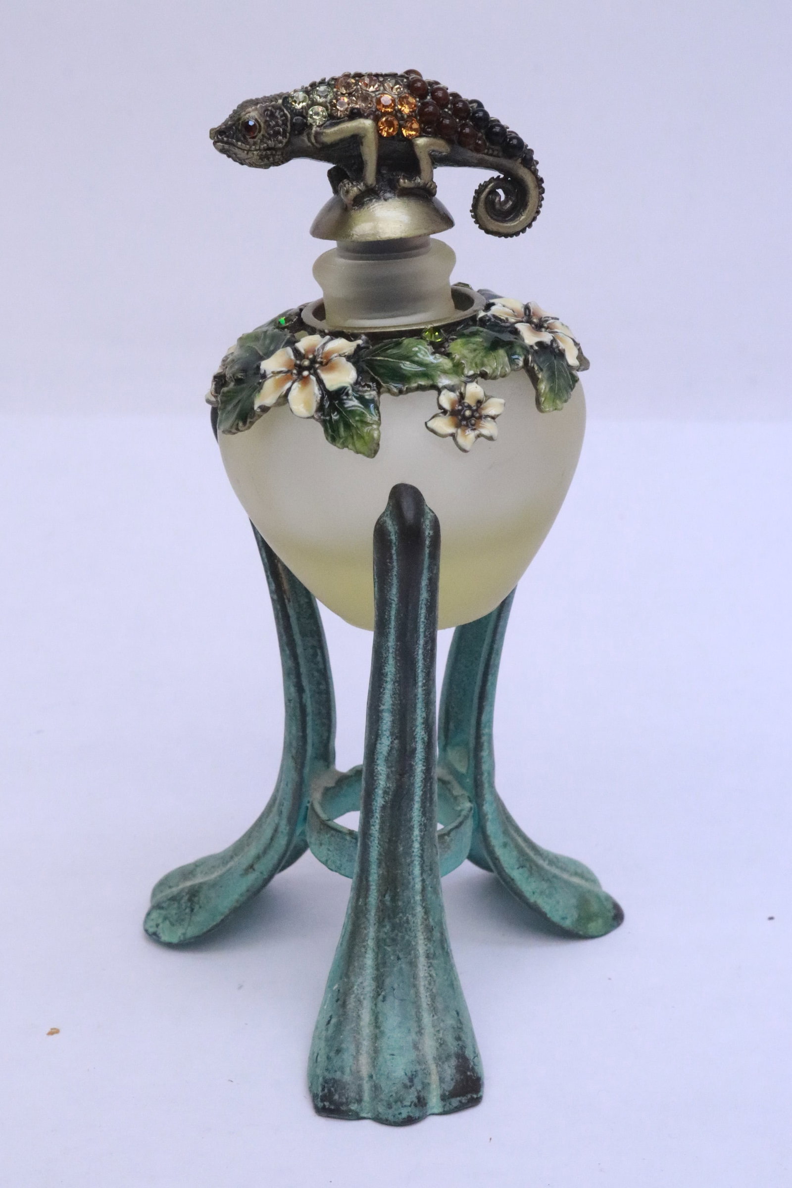 6 fancy perfume bottles - 5