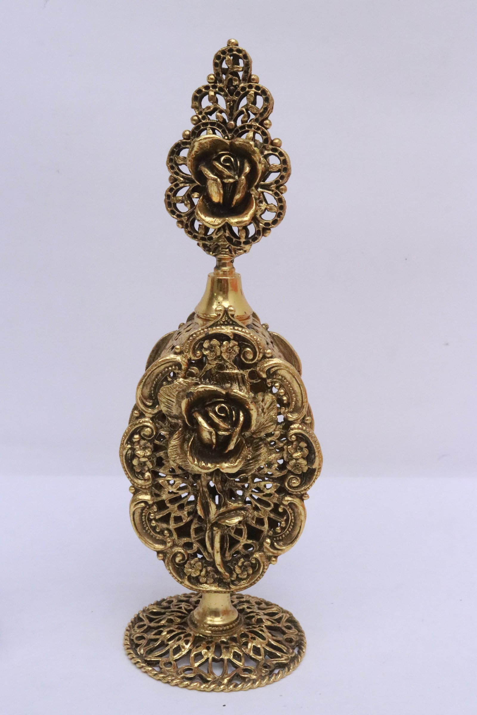 5 fine perfume bottles - 3