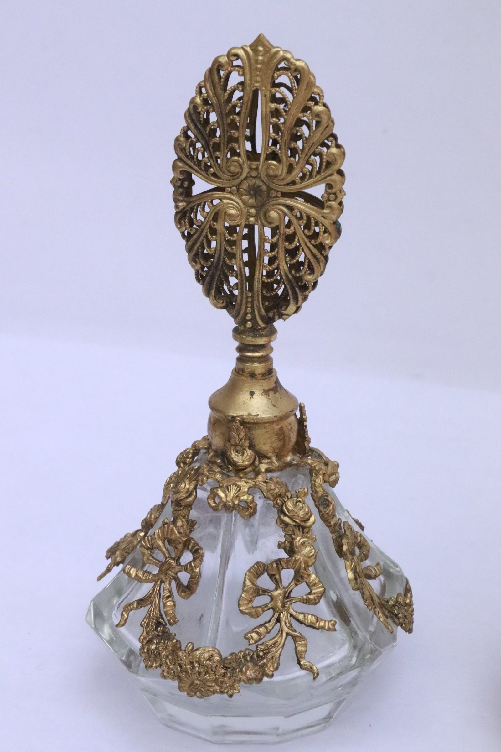 5 fine perfume bottles - 6