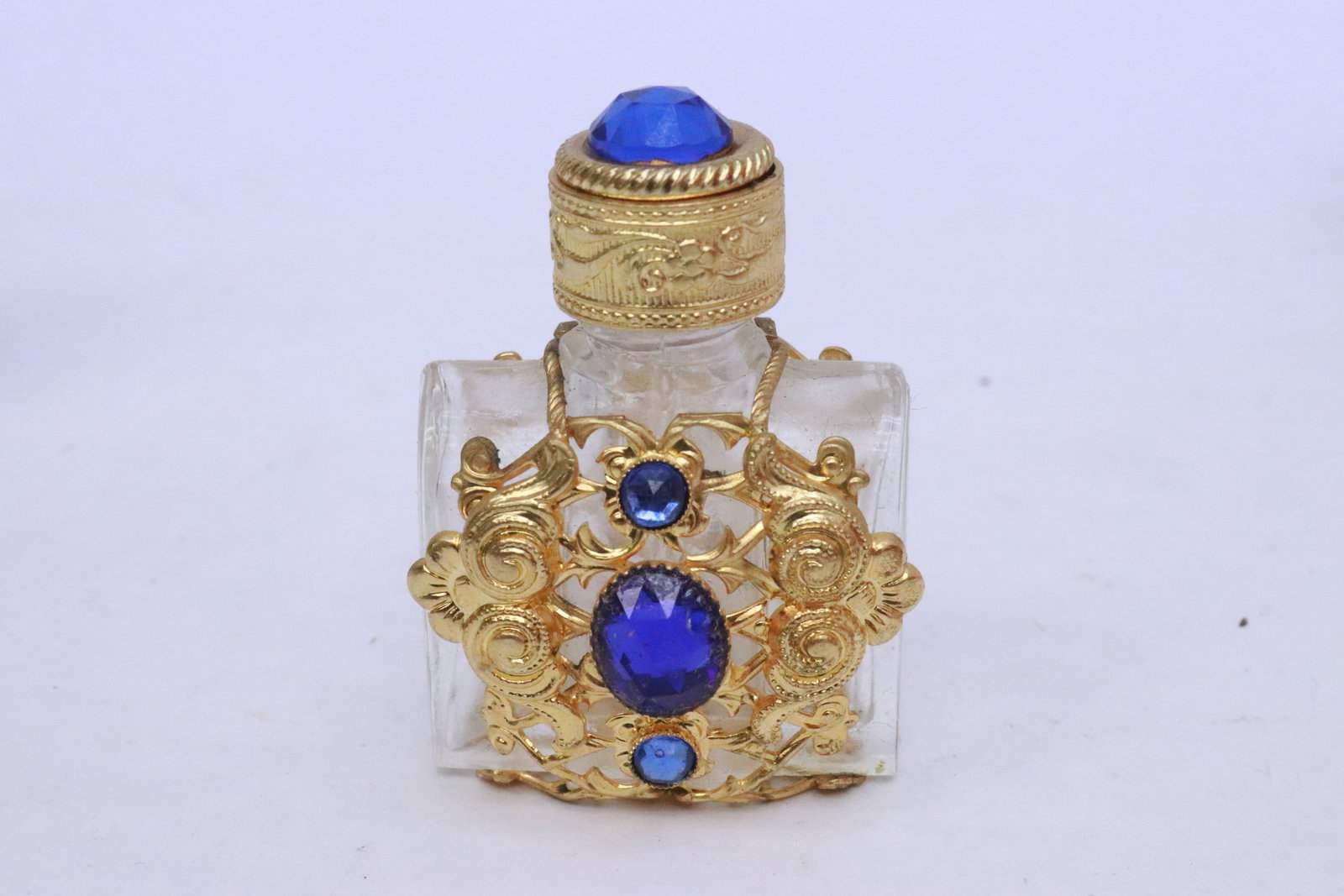 6 perfume bottles - 6