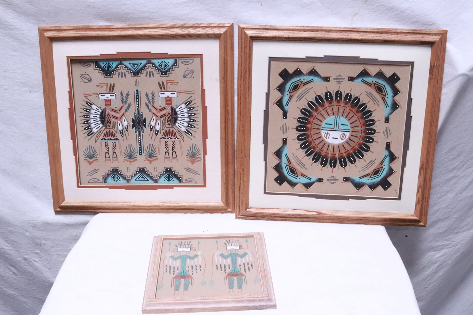 3 Indian sand paintings: 3 Indian sand paintings, 7.6"x7.6" (F:9.3"x9.3"x0.9") - 11.5"x11.5" (F:17.15"x17.15"x0.85")