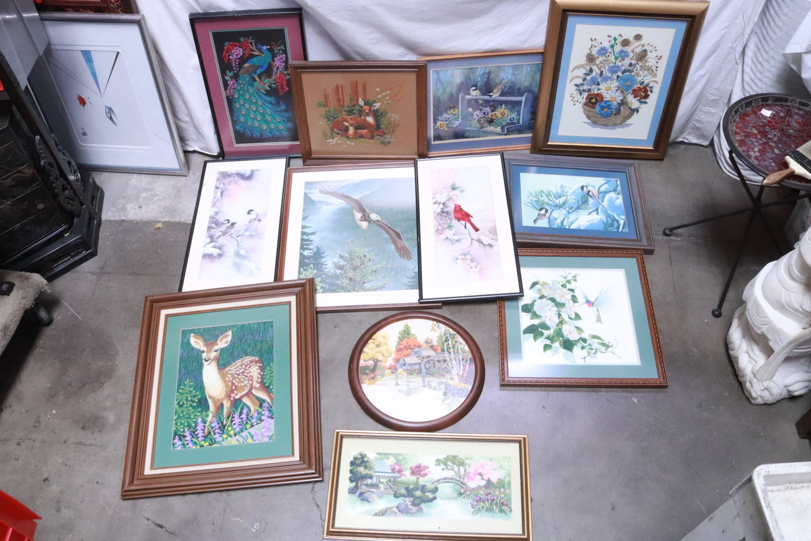 12 pieces wall hanging embroidery arts: 12 pieces wall hanging embroidery arts, 13.6"x13.6" (F:0.8"x16.15"dia) - 15.7"x19.35" (F:20.85"x14.8"x0.8")