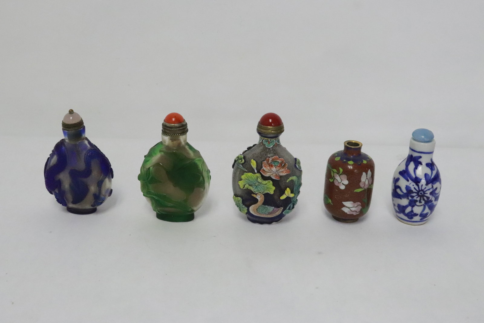 5 snuff bottles (1 of 10)
