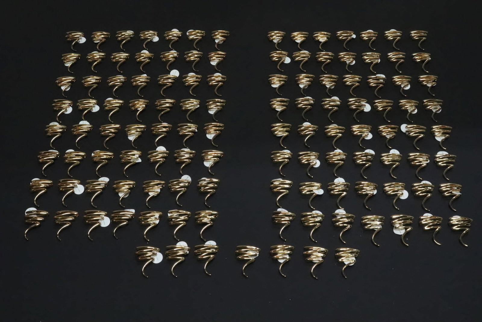Approx. 115 gold tone brooches: Approx. 115 gold tone brooches, 1.8"x1.2"x0.3" ea