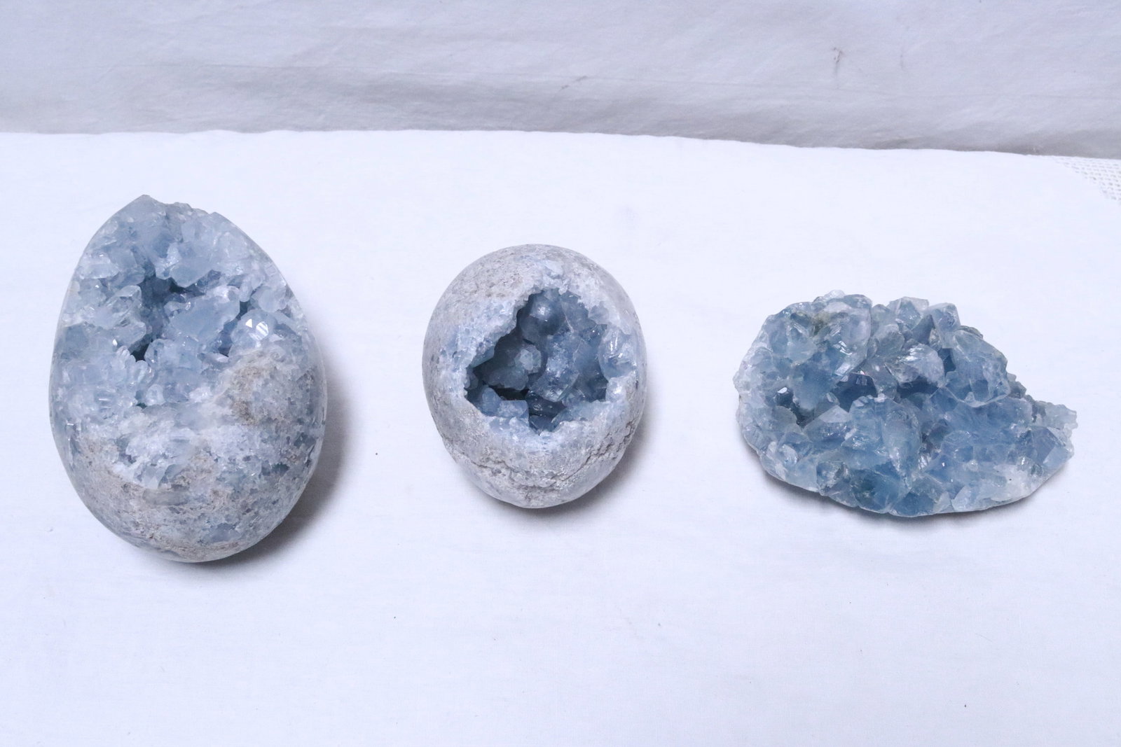 3 geo stones: 3 geo stones, 4"x3.2"dia - 5.8"x3.8"dia