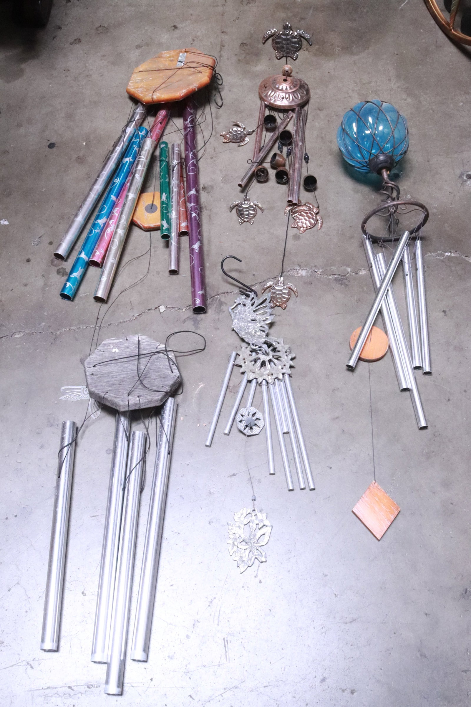 5 wind chimes: 5 wind chimes