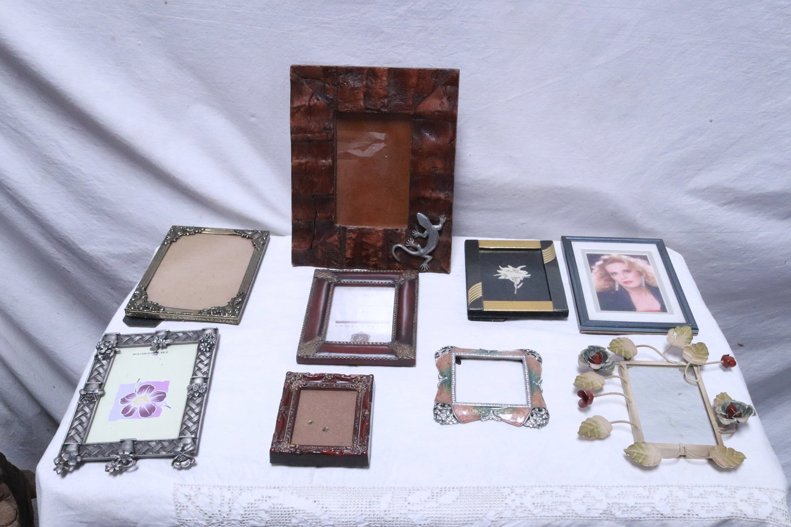 Lot of miniatures: Lot of miniatures, 4.35"x3.5"x0.7" - 9.4"x7.65"x0.7"