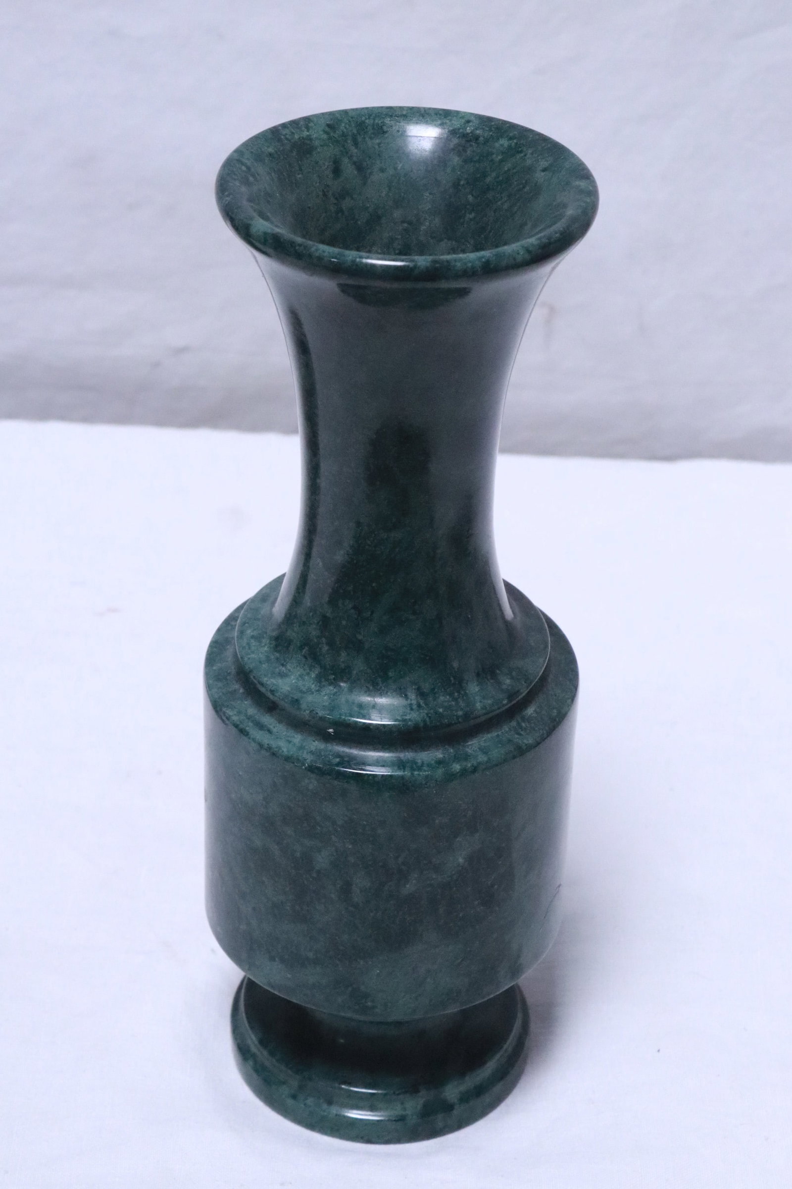 2 carved marble vases - 4