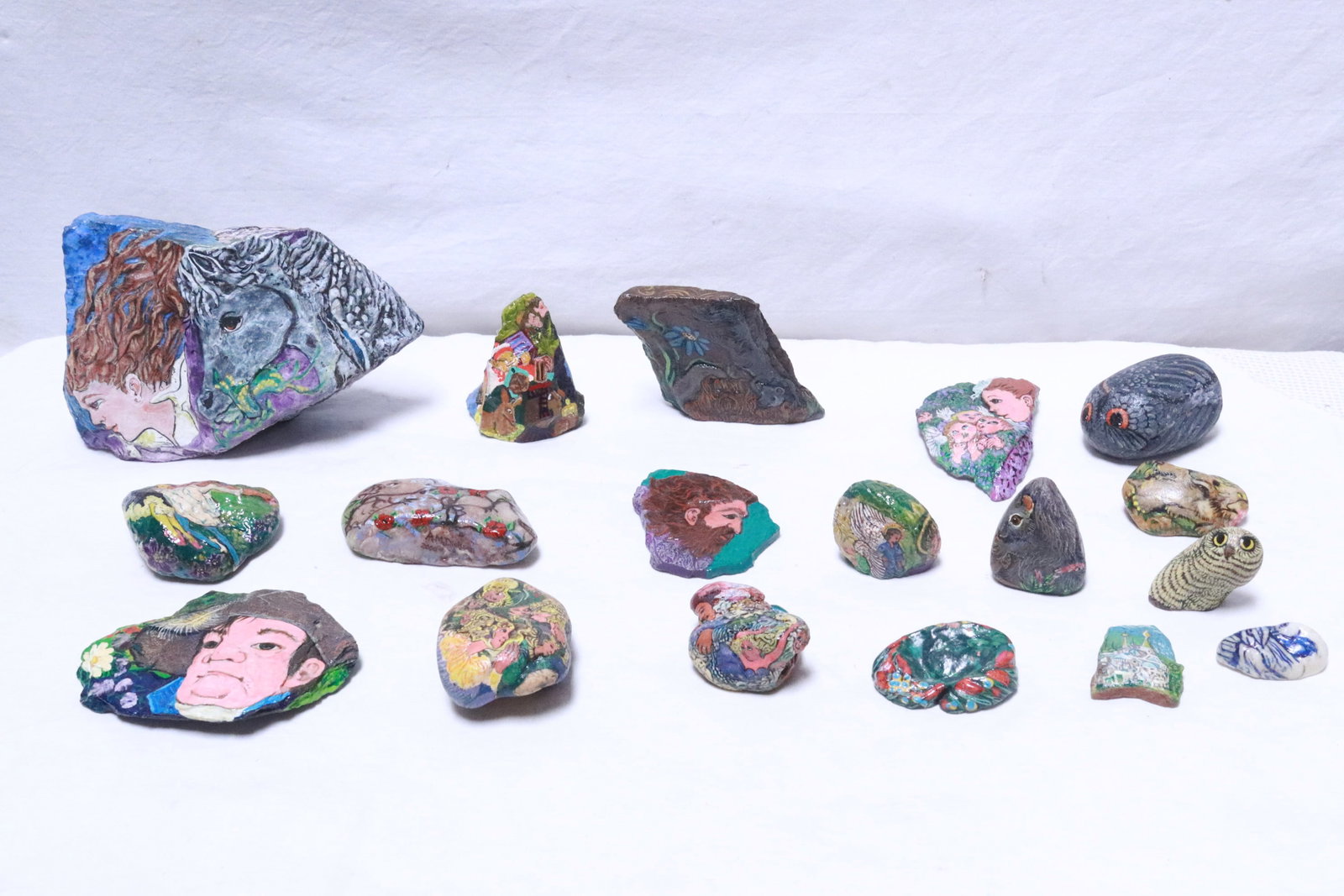 Lot of hand painted stone ornaments: Lot of hand painted stone ornaments, 1.5"x1.4"x0.5" - 4.75"x6.6"x2.3"