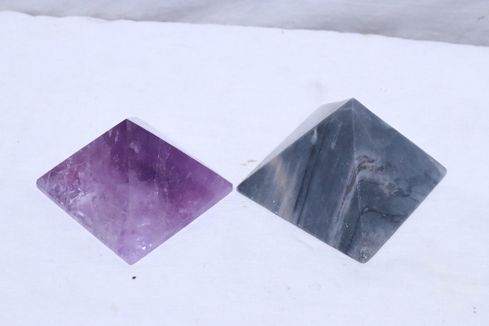 3 onyx points, and one amethyst point - 7