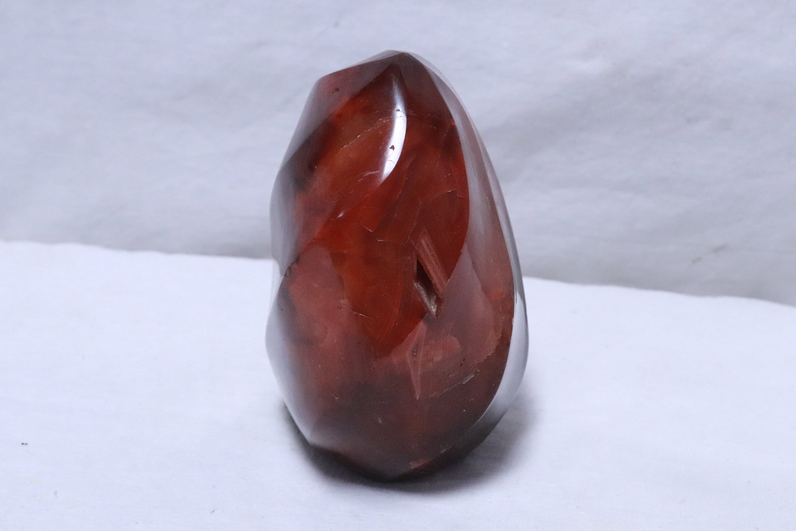 A polished agate geo - 2
