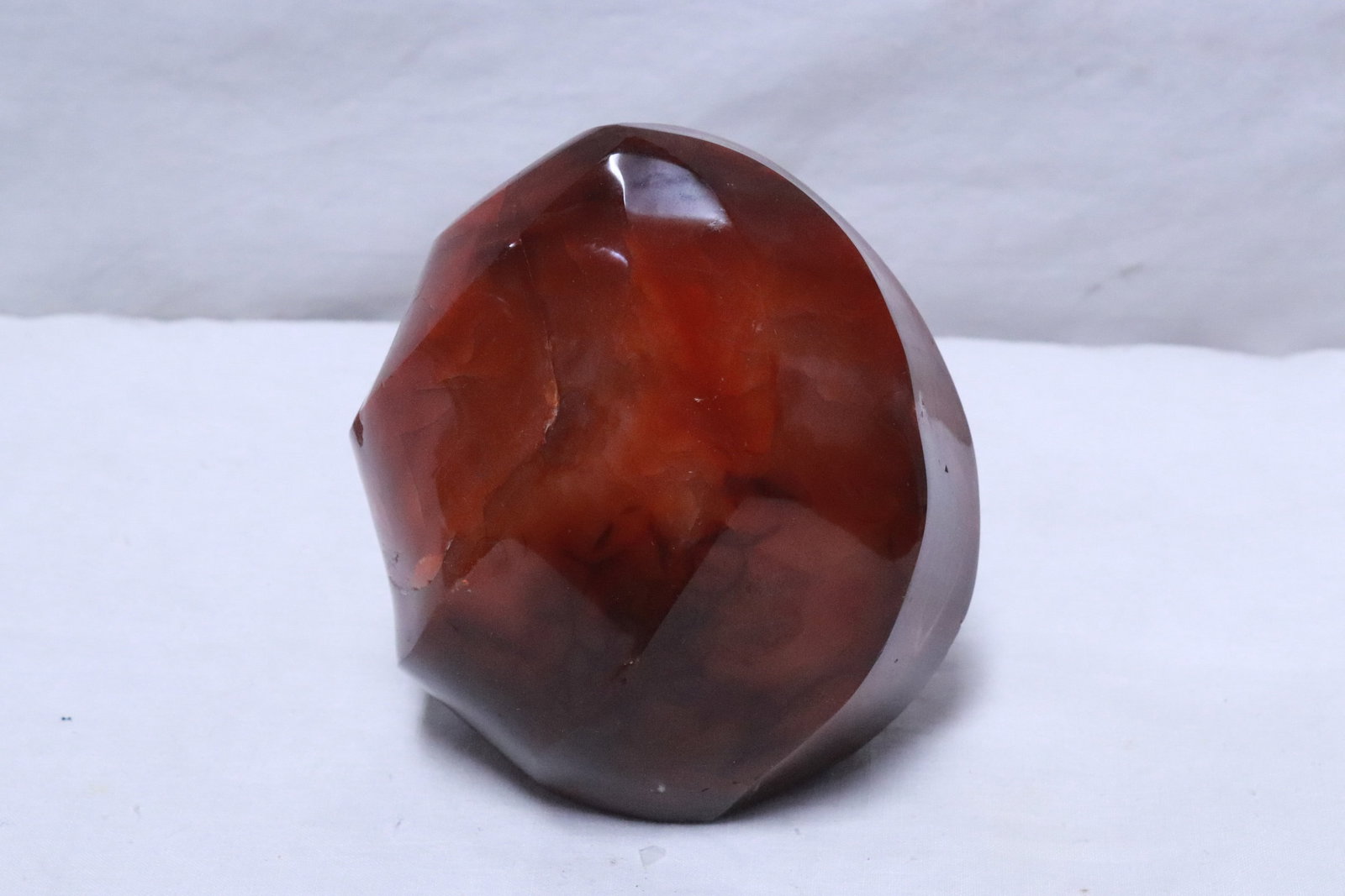 A polished agate geo - 3