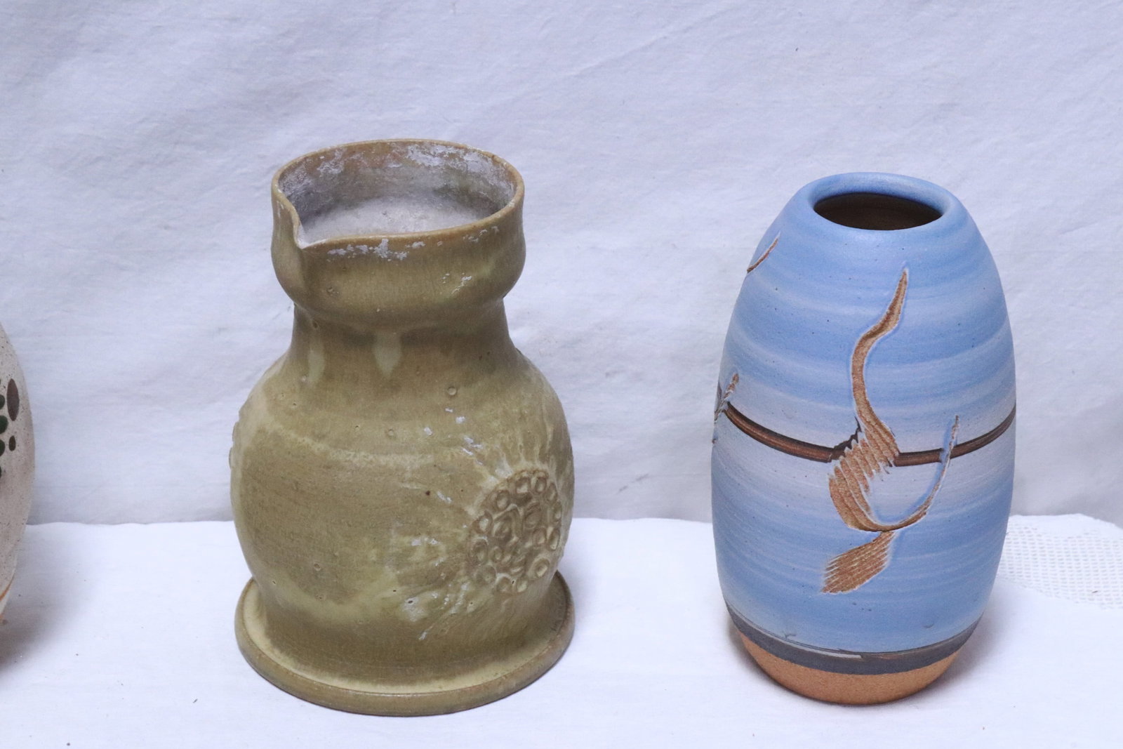 3 pieces signed pottery - 4