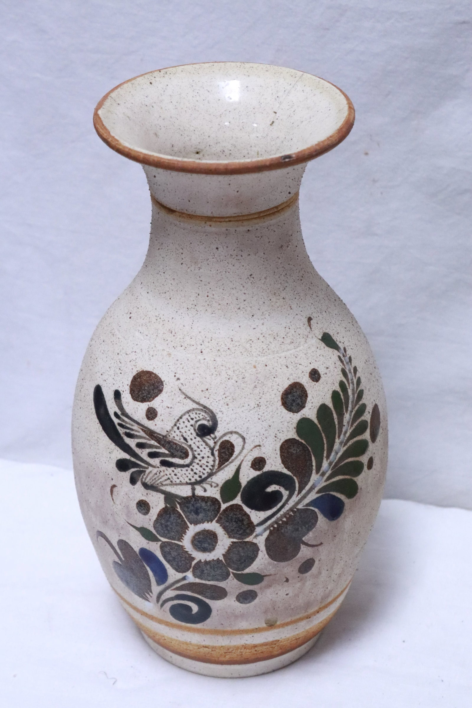 3 pieces signed pottery - 5