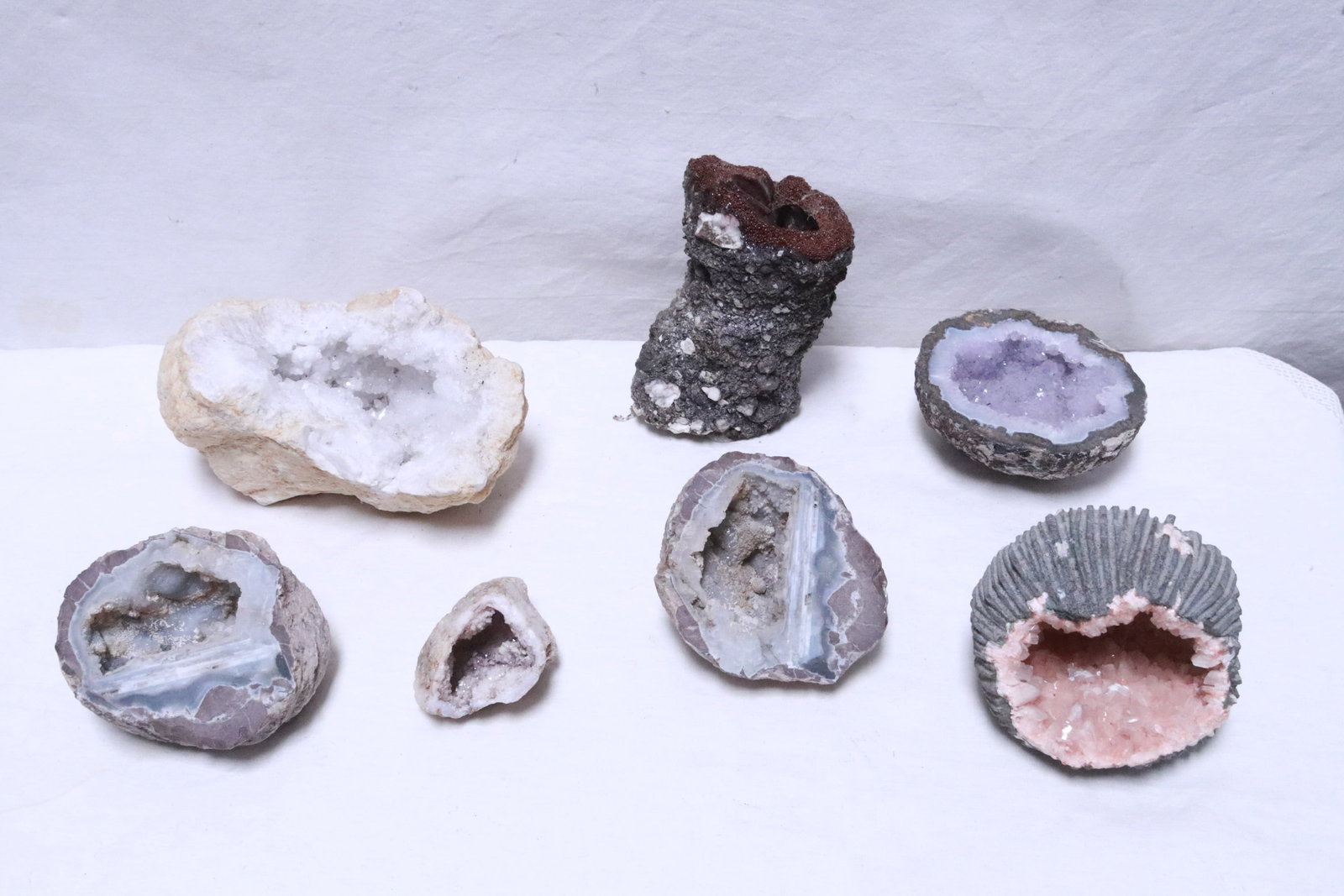 Lot of misc. geo: Lot of misc. geo, 2.35"x1.7"x2.15" - 3.6"x4.3"x6.4"