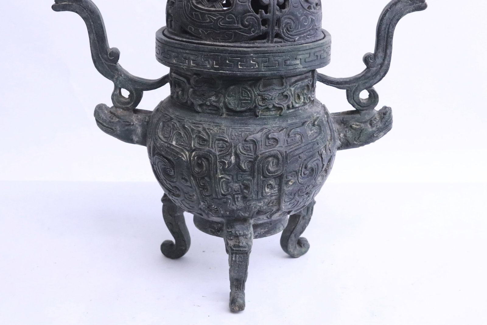 Bronze handled covered censer - 2