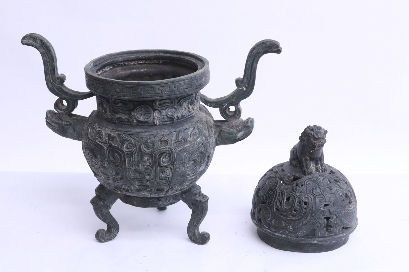 Bronze handled covered censer - 5