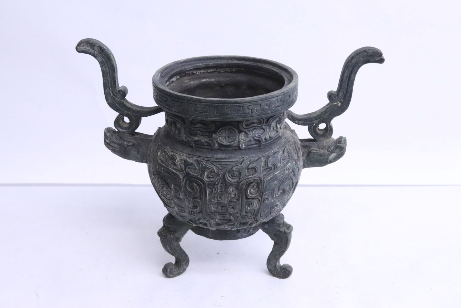 Bronze handled covered censer - 6