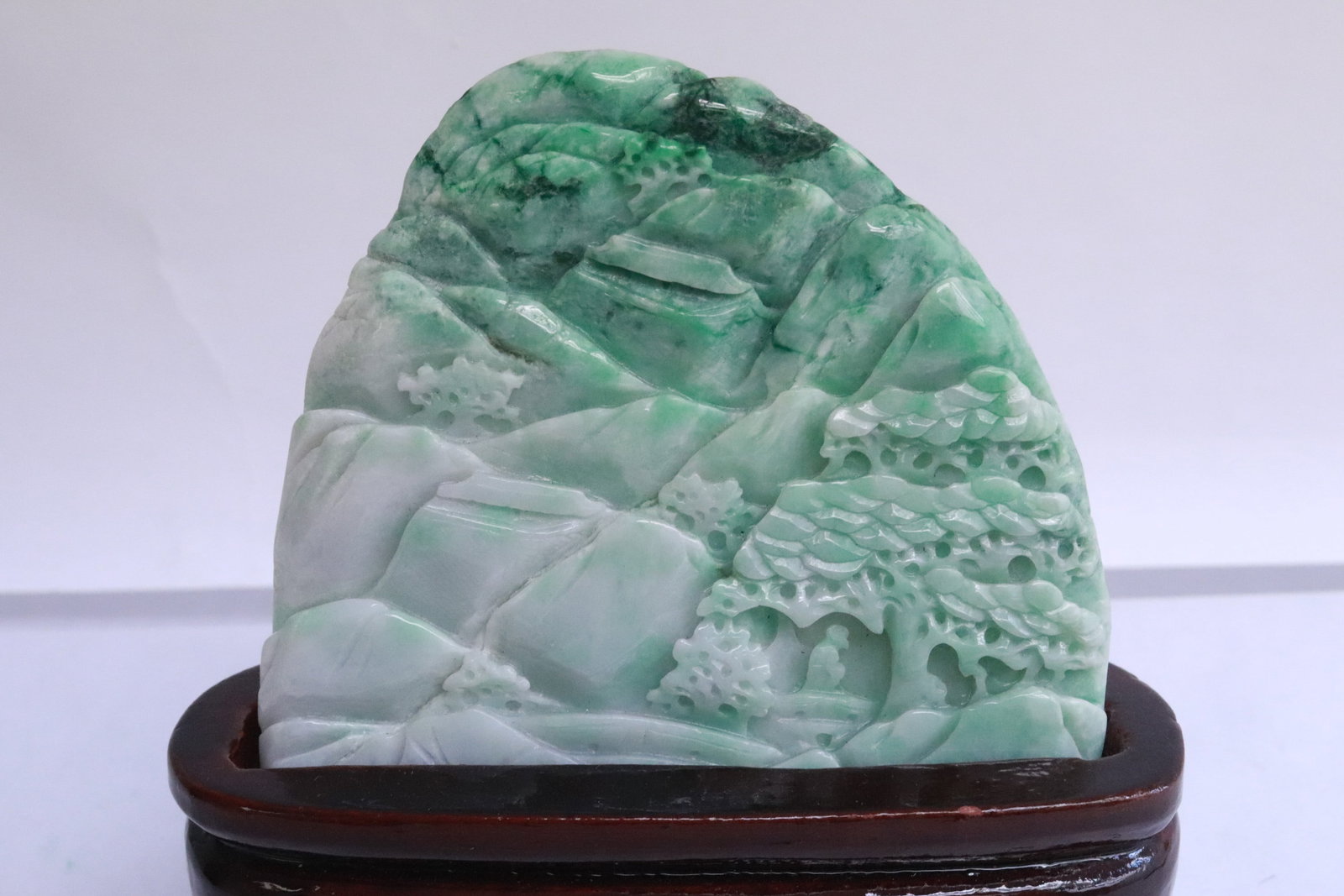 Jadeite carved boulder - 2