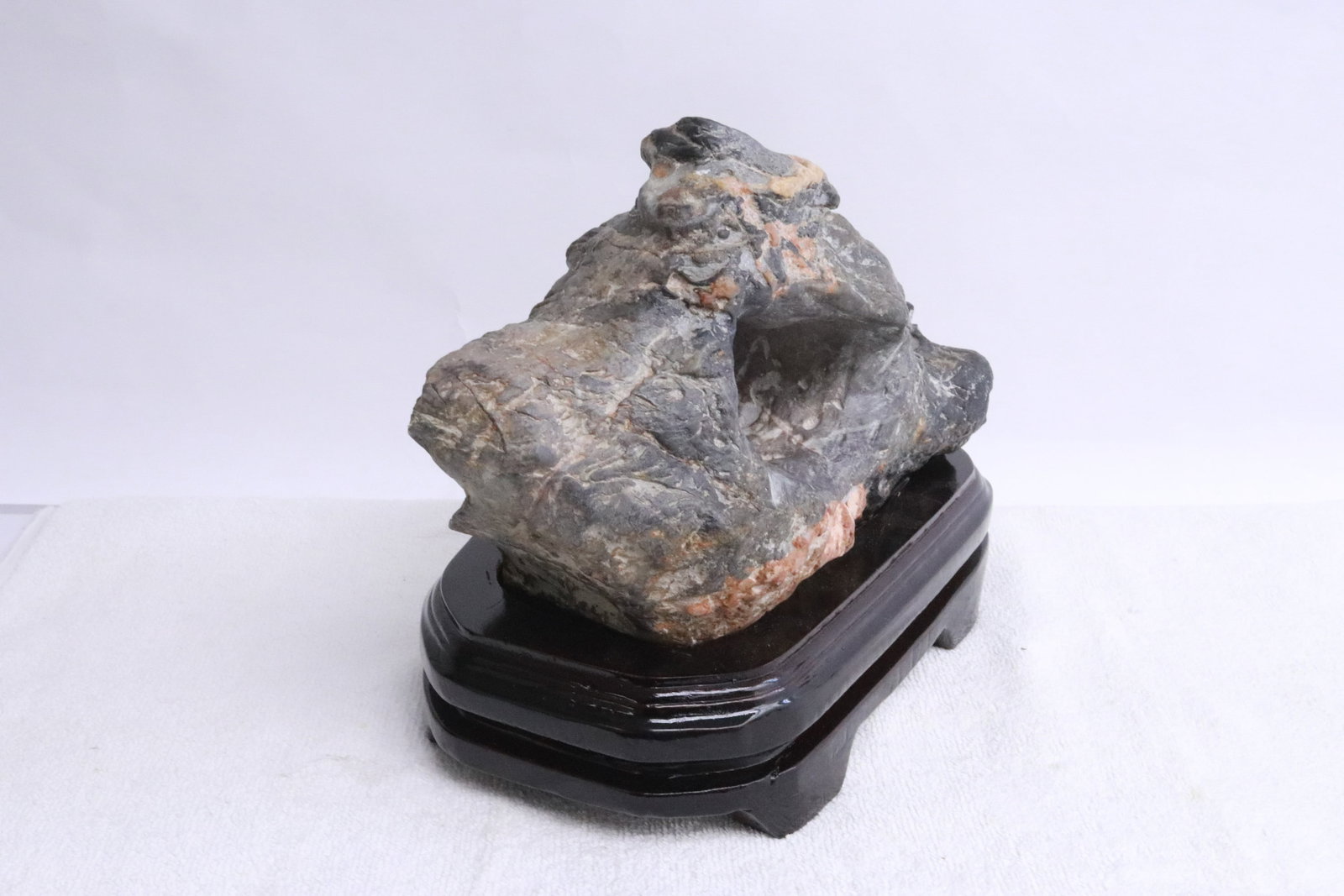 Scholar stone on stand - 2