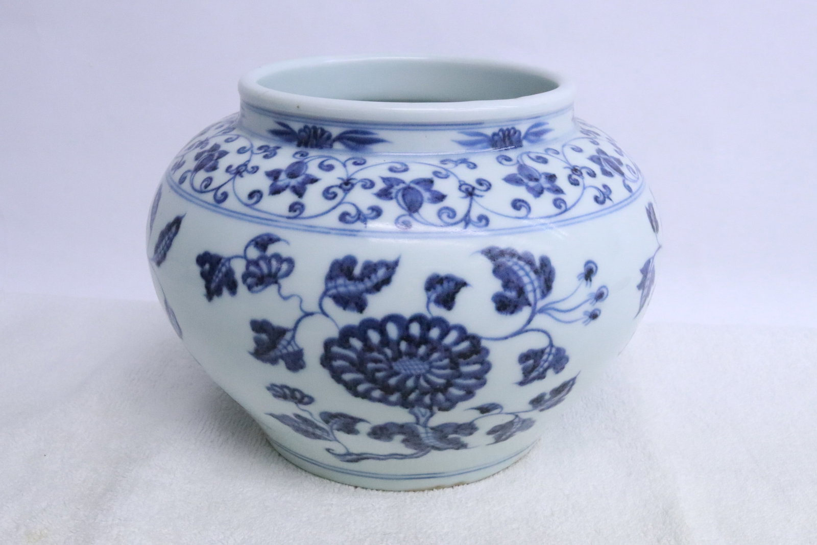 Large Chinese blue and white censer: Large Chinese blue and white censer, 5.35"x7.35"dia