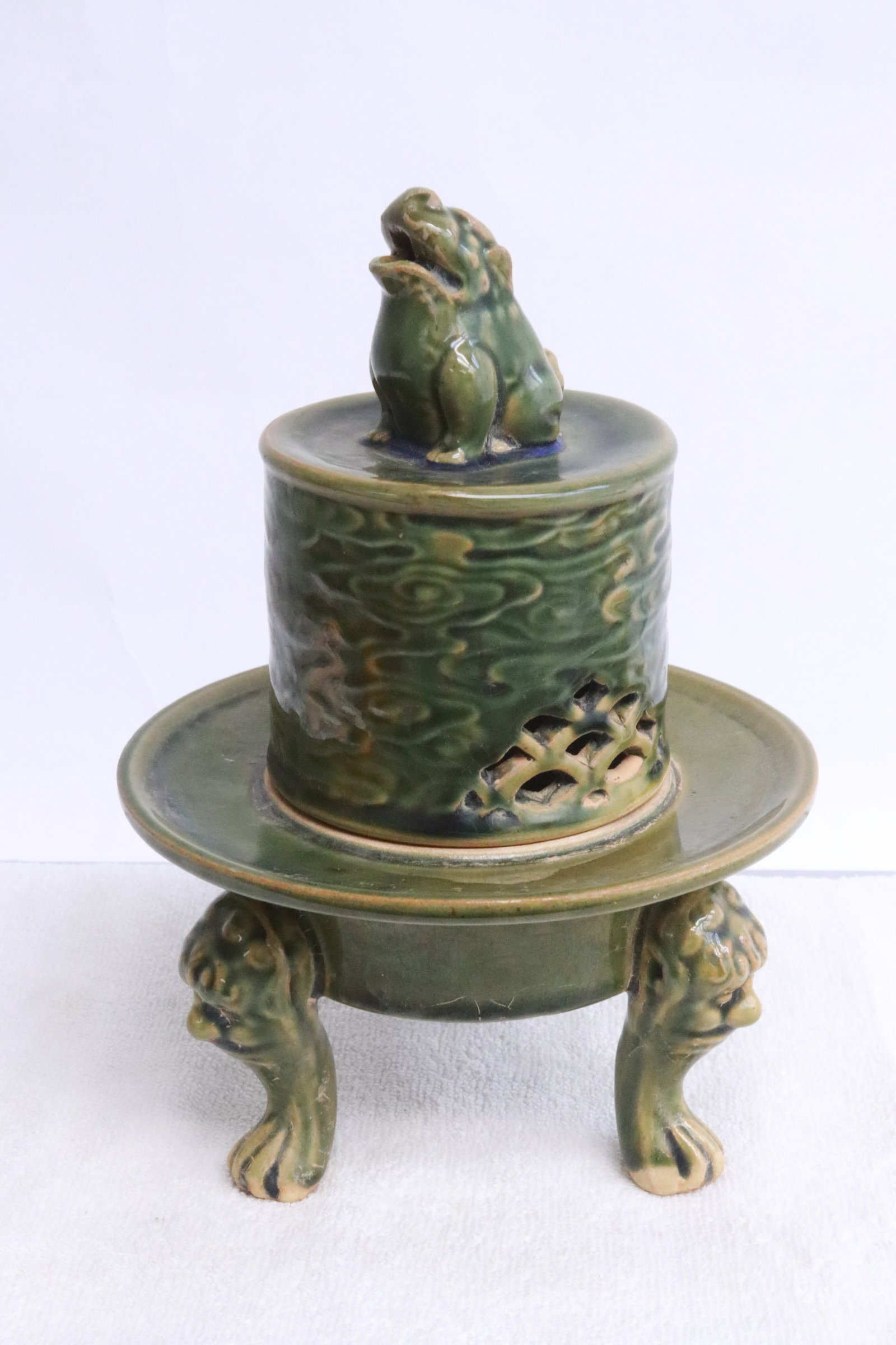 A celadon censer with tripod celadon stand: A celadon censer with tripod celadon stand, 8.9"x6.35"dia