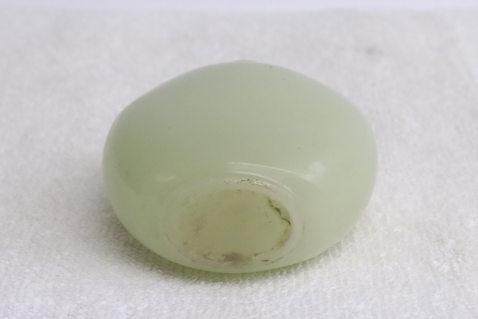A jade like snuff bottle - 5